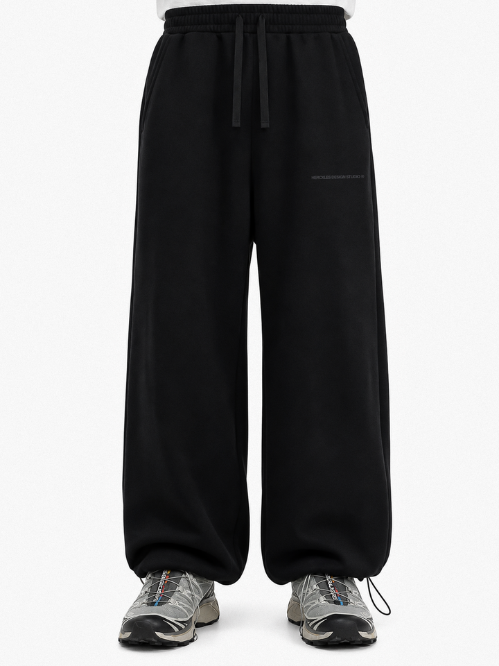 HCX feature detail: Studios Bungee cord Sweatpants - hcx drawstring sweatpants model black